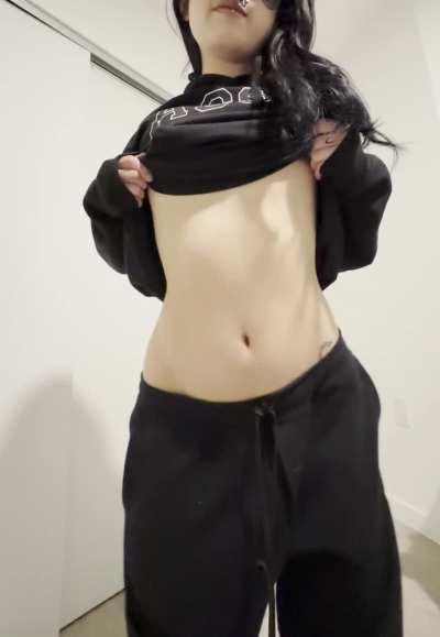 Say yes if I can send you titty pics daily