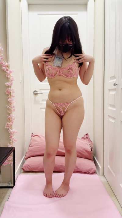 Fuck my shaved asian pussy while I wear my favourite Yugioh card around my neck 🤍