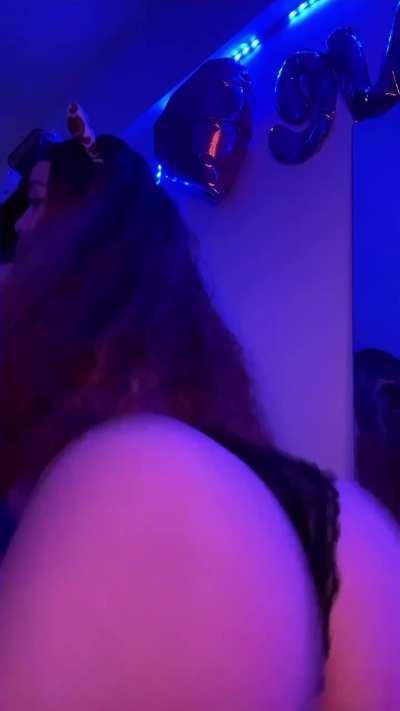 Come back to bed babe