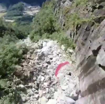 I would have run into one of those canyon walls for sure.