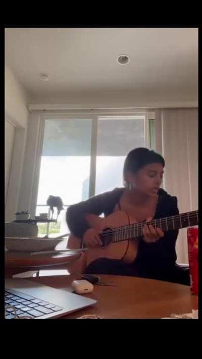 The most chaotic video I've seen this week .