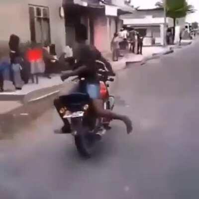 Кандидат на премию Дарвина 😁