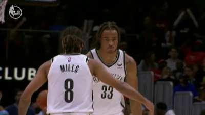 [Highlight] Claxton posters Capela, KD loves it