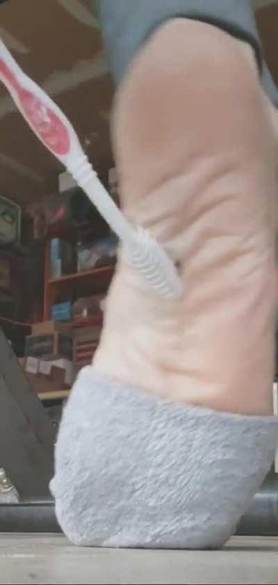 Toothbrush tickle OC