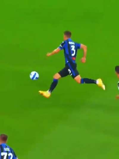 At first you'll all see Cristiano action than you'll see someone coming from behind running and scoring the goal. please 🙏 give the chance to PAULO DYBALA LA JOYA .. GIVE HIM TIME TO PLAY EVEN FEW MINUTES HE'LL DO THE DIFFERENCE