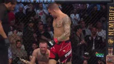 Conor McGregor breaks his leg at the end of the first round