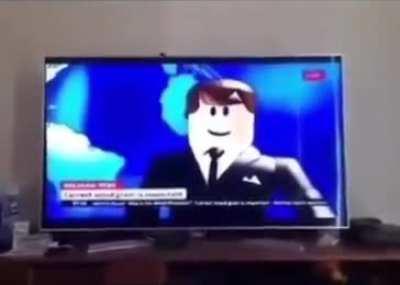 Bro is lives in bloxburg💀