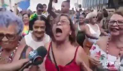 ADOOOOOOOOOOOOOOOOOOOOOOO