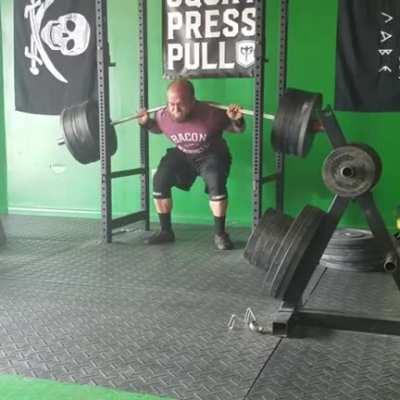 Let's drop 675lbs and hope for the best