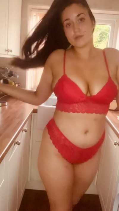 Posting on reddit kinda makes me horny🤭