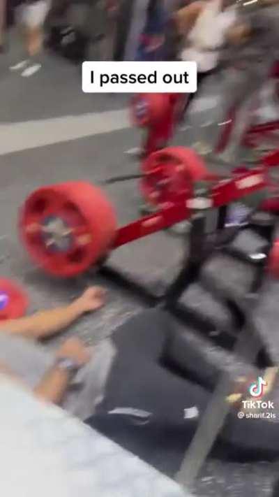 Dude passes out kisses himself good night and brakes nose