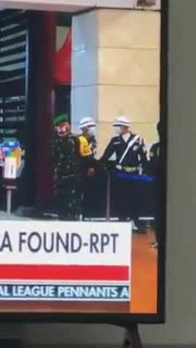 You touch me, I touch you