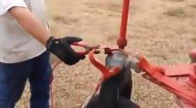 Never touch an AM radio tower defense