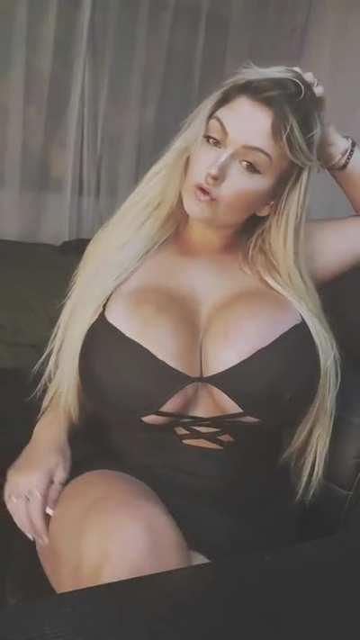 helena hope biggg boobies