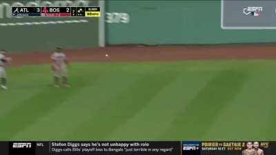 [Highlight] Justin Turner doubles, driving in 2 runs!!! The Red Sox take a 4-3 lead!!!