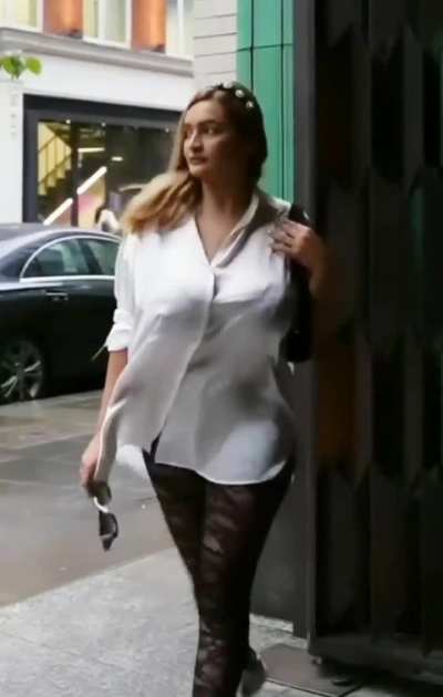 White Shirt Jiggling (Looped)