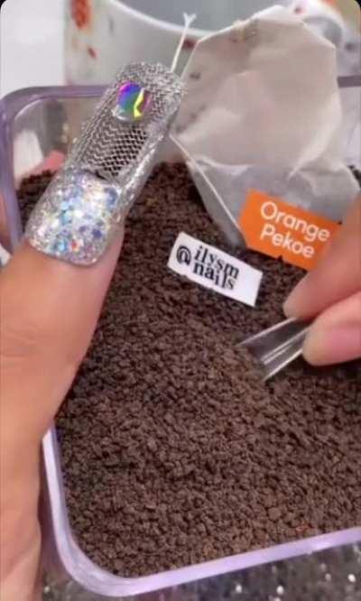 First time poster. I present: “Tea Nails”