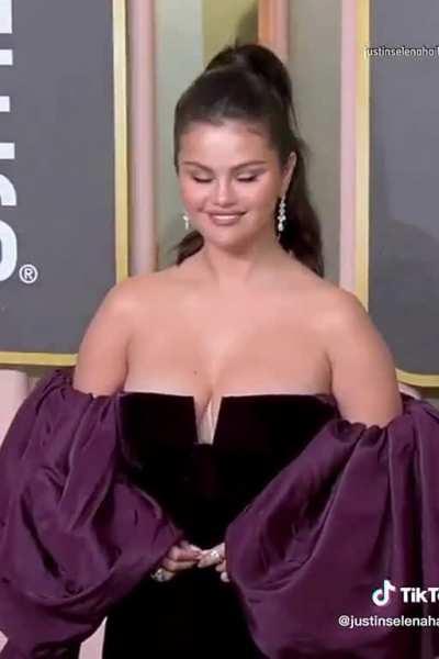 Selena Gomez is getting thick