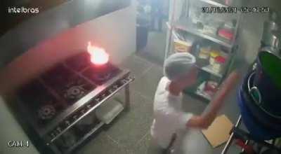 Премию Дарвина в студию!