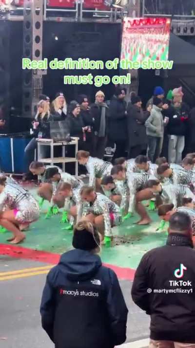 NYPD horses force Macy’s Day Parade performers to dance in poop