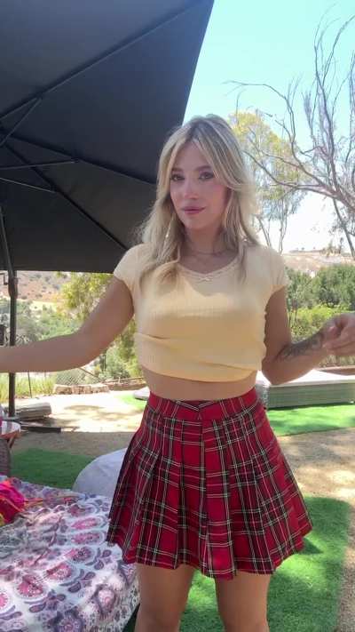 Getting ready to do a little try-on… feeling playful and kinda indecisive lol. I wanna look cute for the hot tub tonight, so help me choose? 👙💦