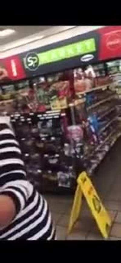 Karen gets what she deserved.