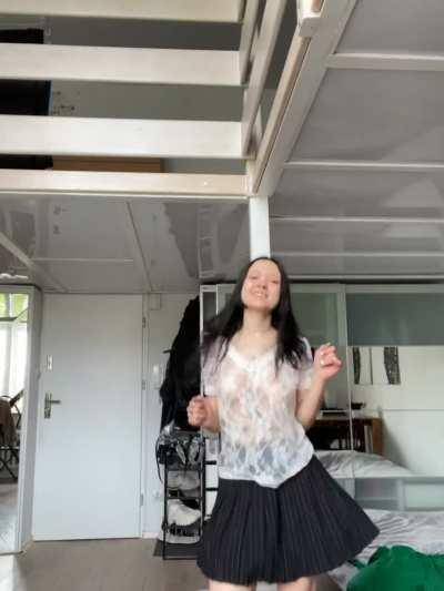 Join my dance without clothes