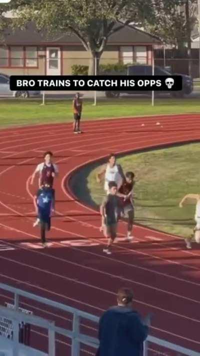 Bro trains to catch opps🥶