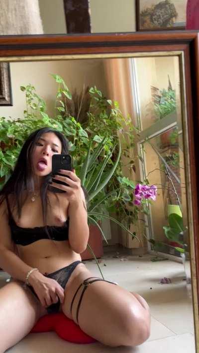 would ou jerk off to my videos if i send you some right now?