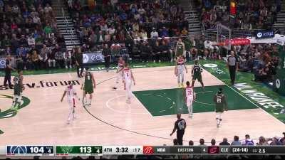 [Highlight] Giannis hits the logo three... one second after Bud calls a timeout