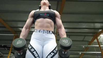 Should I work out in the gym while naked?