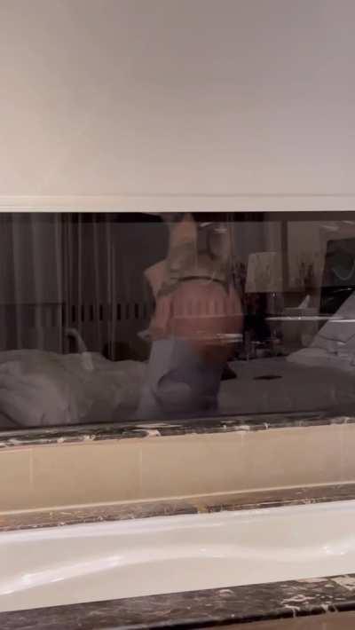 Advantages of taking me on vacation