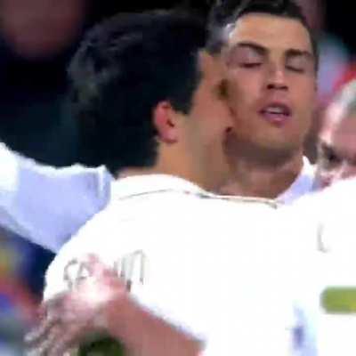 I can see my entire childood flashing by my eyes when watching this video... Cristiano Ronaldo, the greatest player in the history of Real Madrid🏆🙏