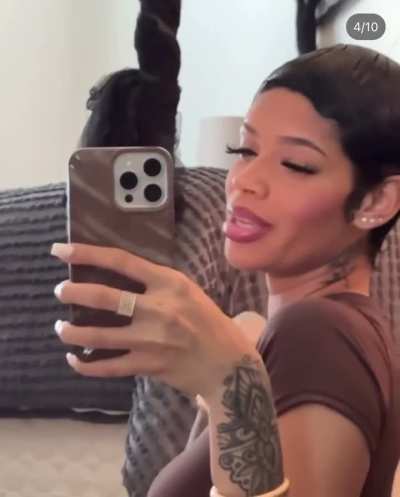 Need her to make my house into a home 😍