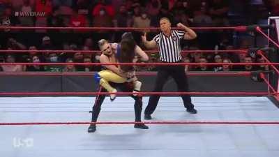 Rhea Ripley bearhug Nikki Ash