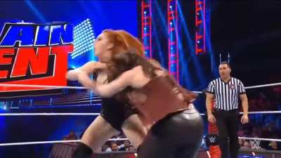 Nikki Cross gets the win!