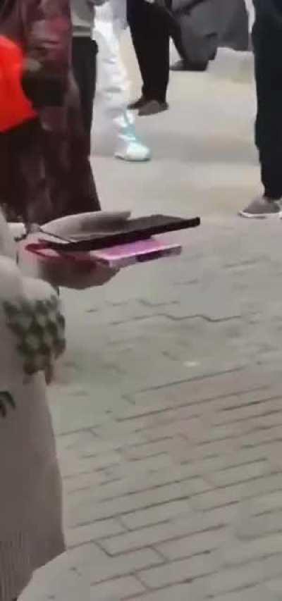 Is the quarantine agent in Shanghai a soldier?