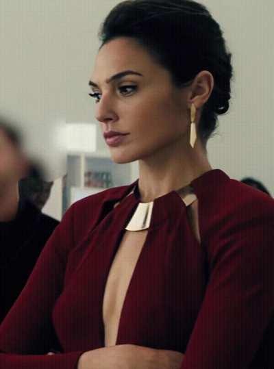 Mommy Gal Gadot is not pleased with you