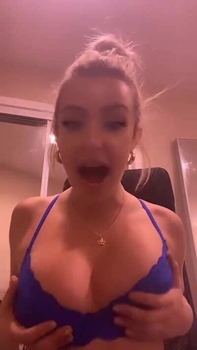 Boob jiggle