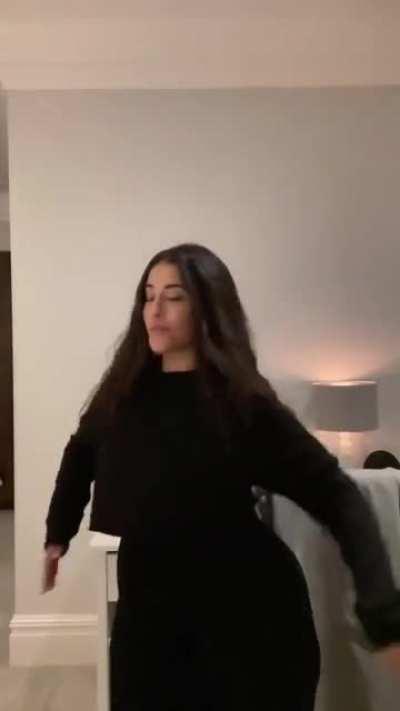 Asmae97 now pocketrockett01