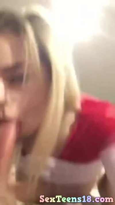 Hot Blonde Deepthroat