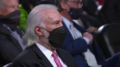 [Highlight] Tim Duncan thanks Gregg Popovich for the impact he had on his life, on and off the court.