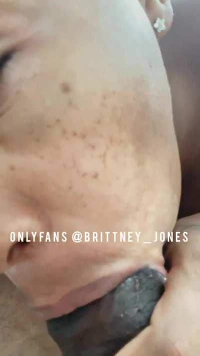 The correct way to wake a man up. Good Morning Guys. Don’t be mean say it back 🌞 & Get her 39.84 Gb {Throat & backshots} Collection in Comments 👇