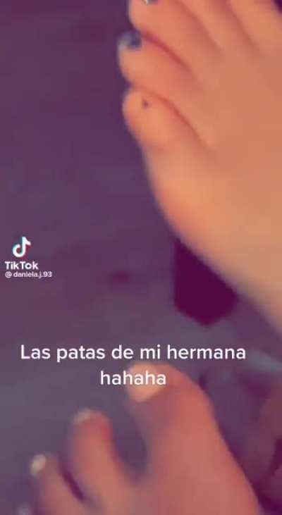 @daniela.j.93 and @olga_georgina