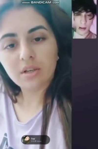 Diğer videonun aynısı ama kadın farklı 