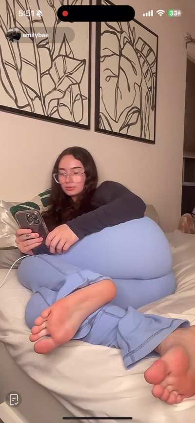 @emilybae523 live now