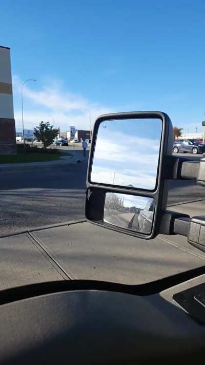 Behold the western Canada accent 🤣