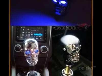 Red & blue skulls, rawr so scary XD