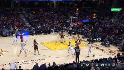 [Highlight] The Jazz put on a passing clinic, ending with an open Mitchell three