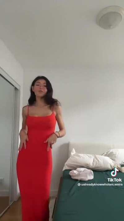 u/Amira_Brie r/AmiraBrieOfficial